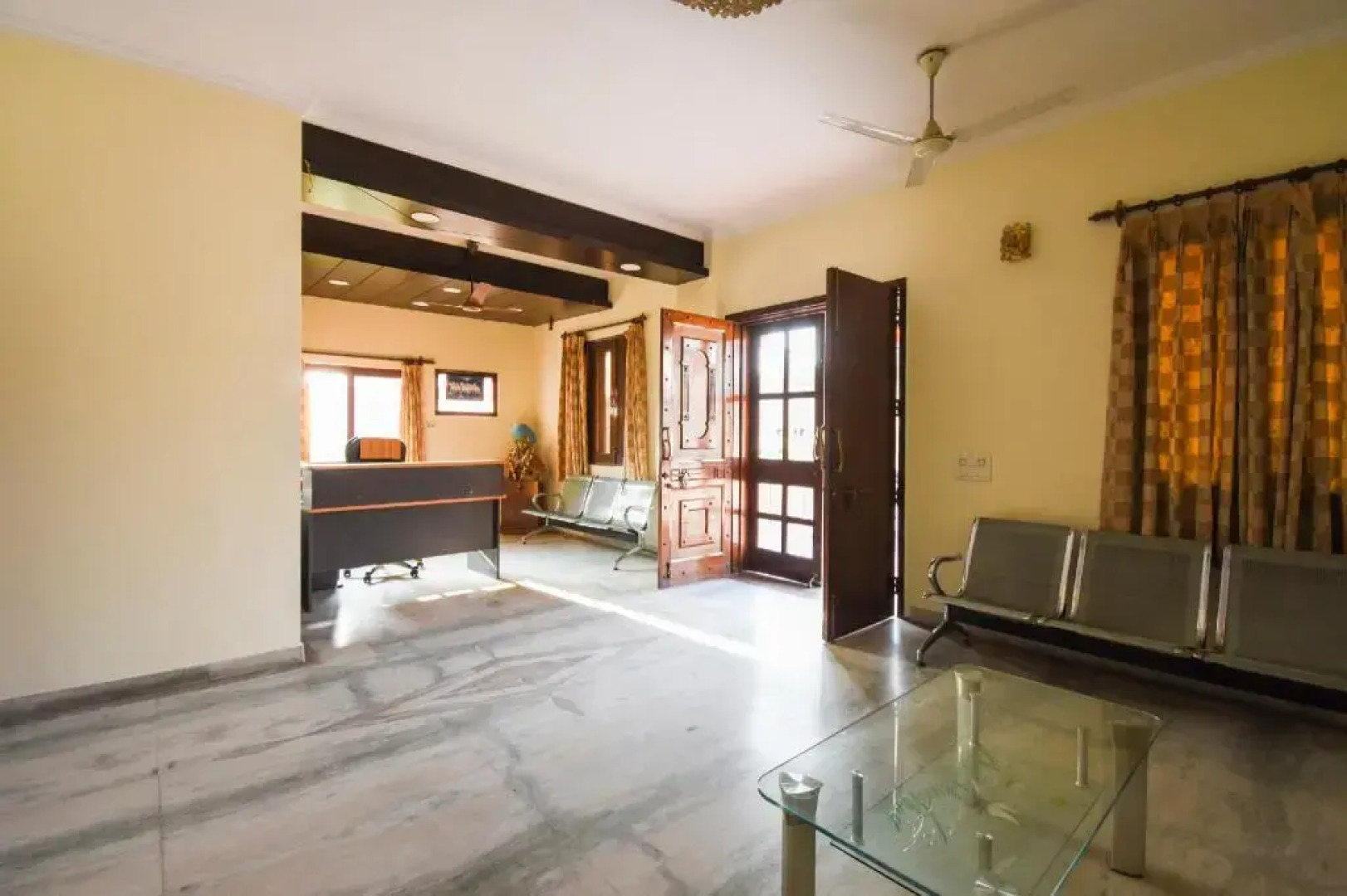 Gopal Bhawan by OYO Rooms