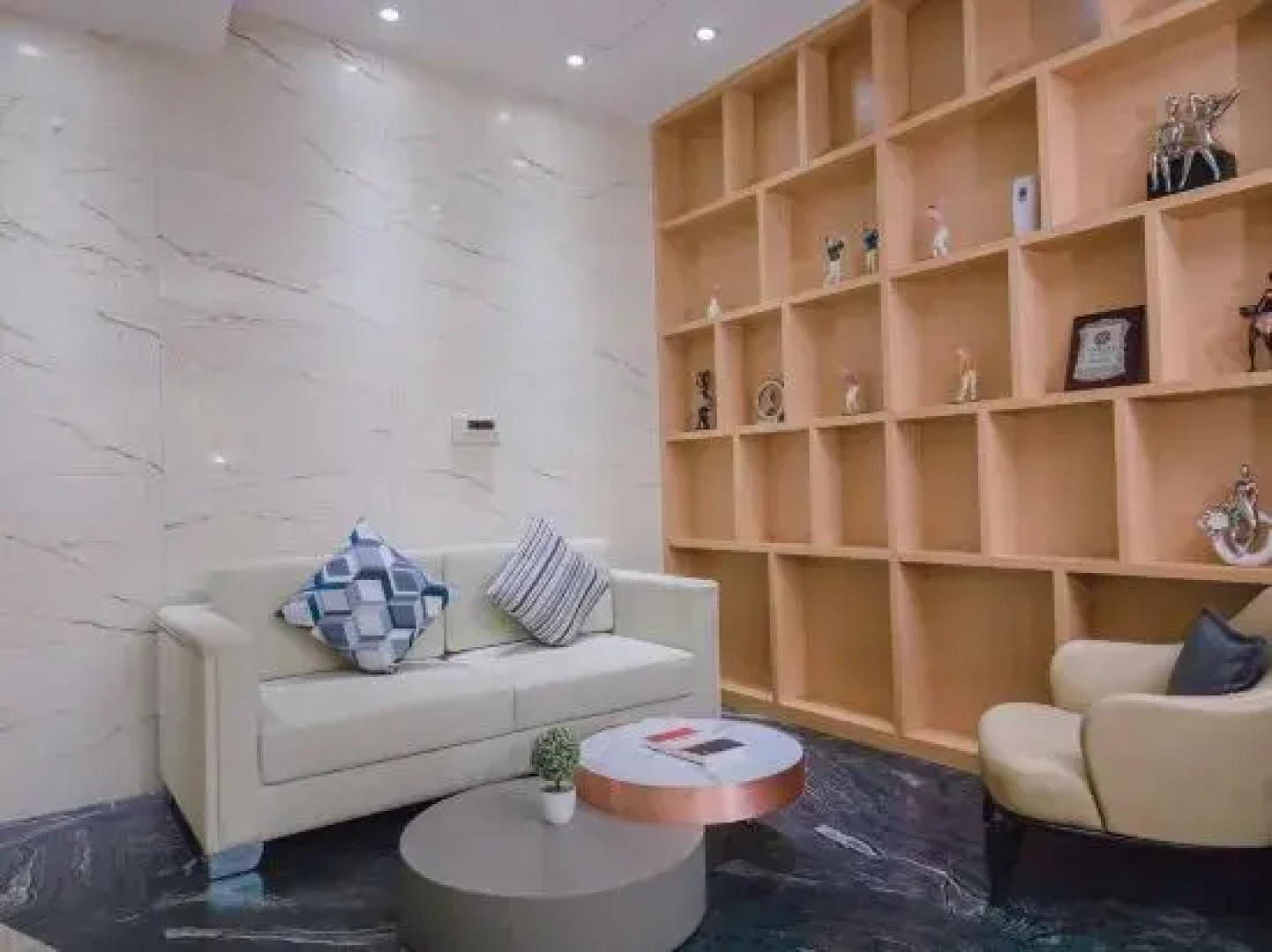 Yasite Hotel (Suizhou Wenfeng Caodianzi Street Branch)