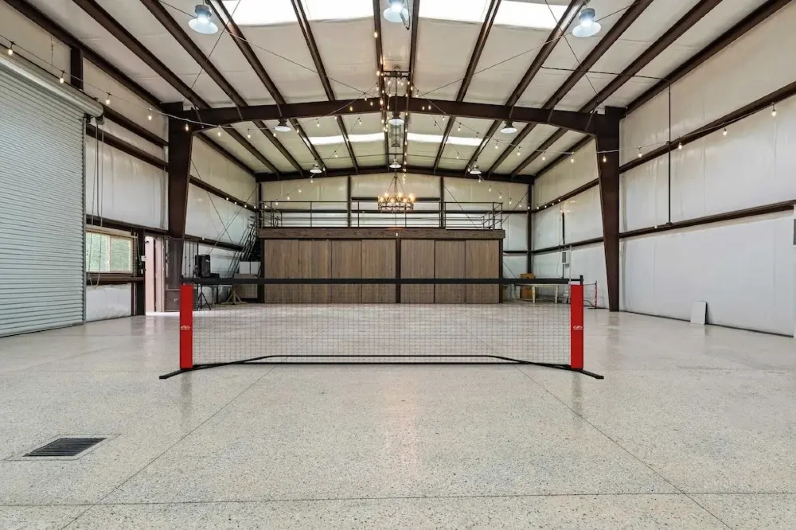 41 Palms Estate by Avantstay Indoor Pickleball, Pool, Hot Tub, Outdoor Kitchen