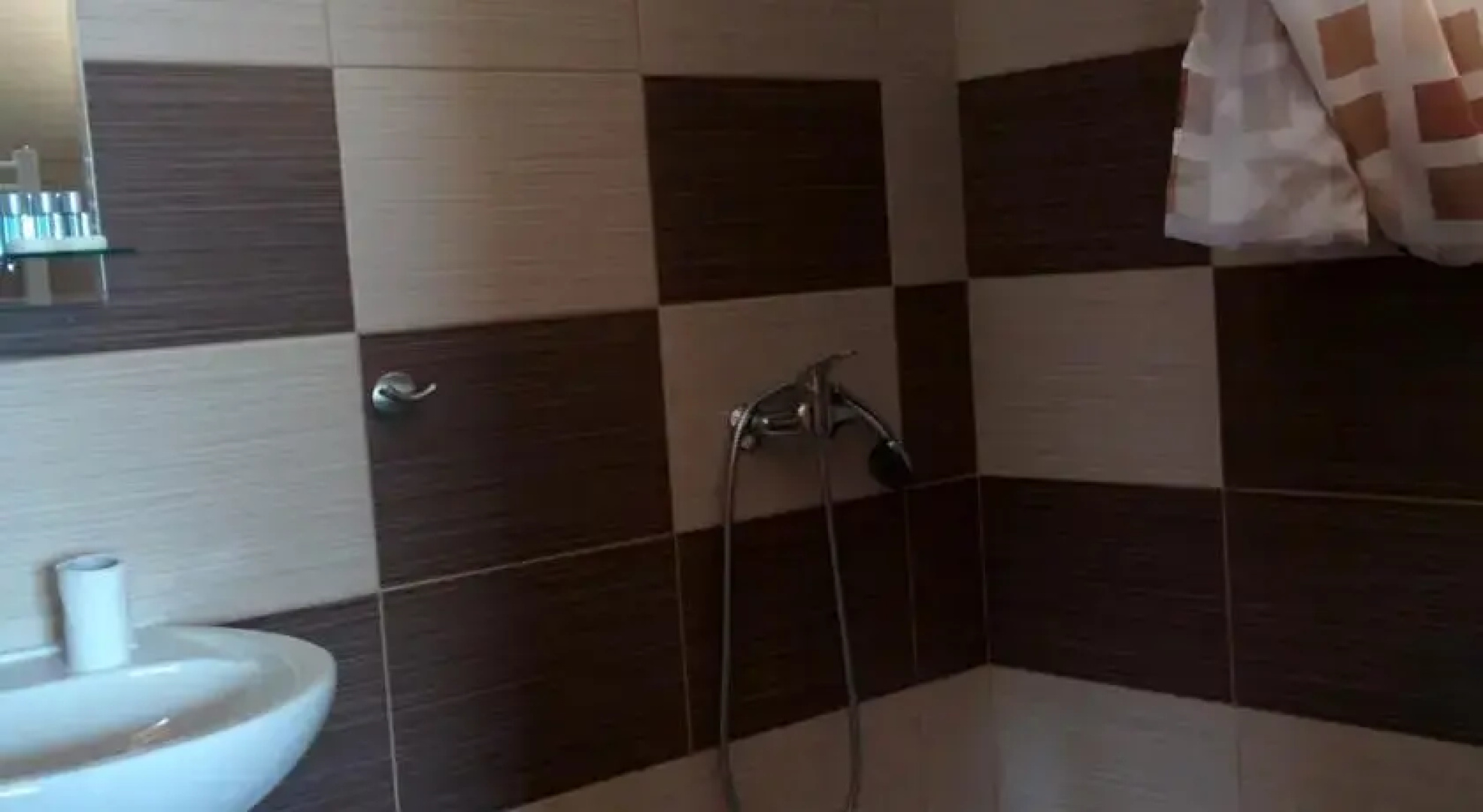 Cabana Izvorul Delnitei