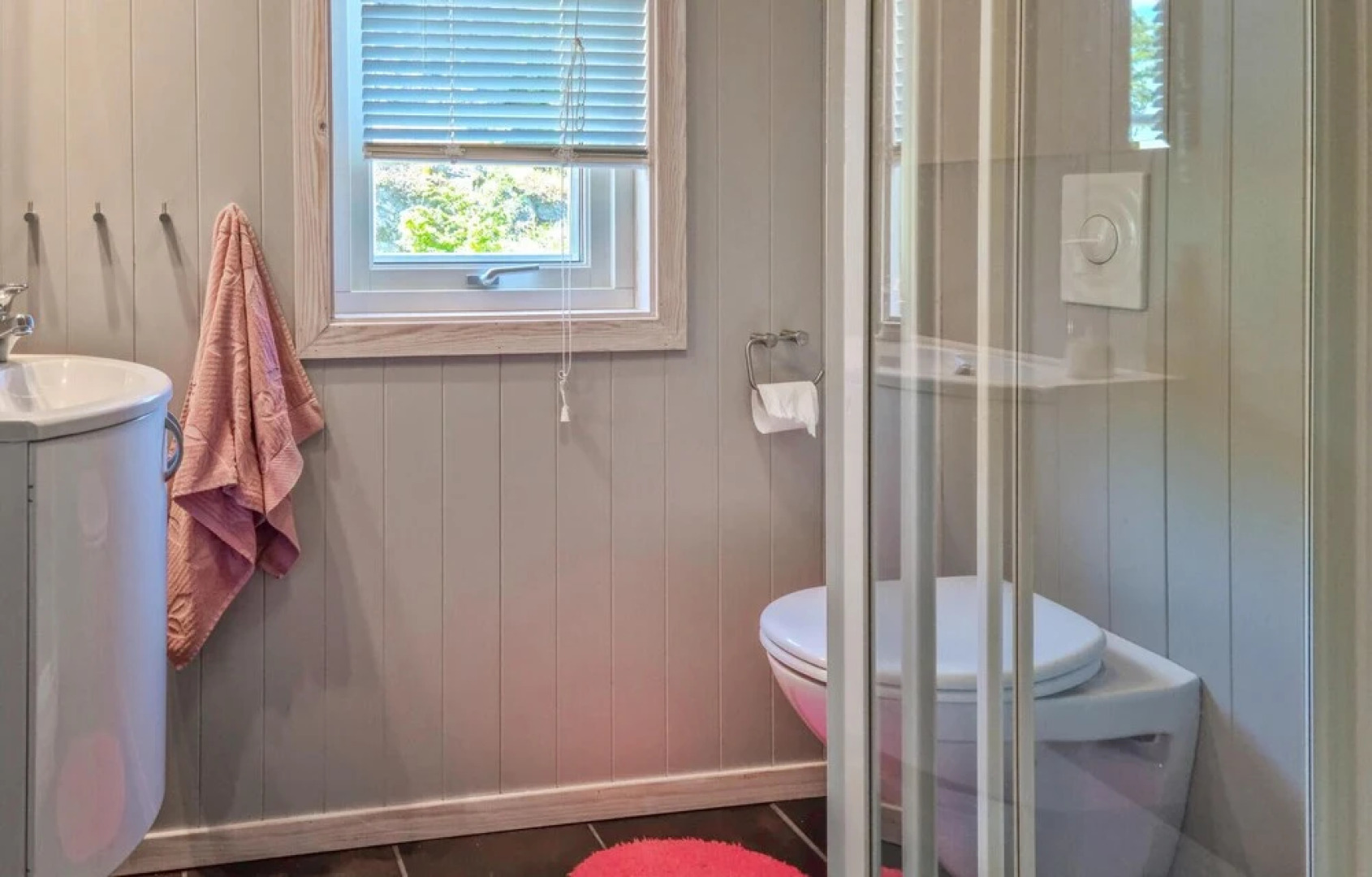 Stunning Home in Spangereid With Wifi and 4 Bedrooms