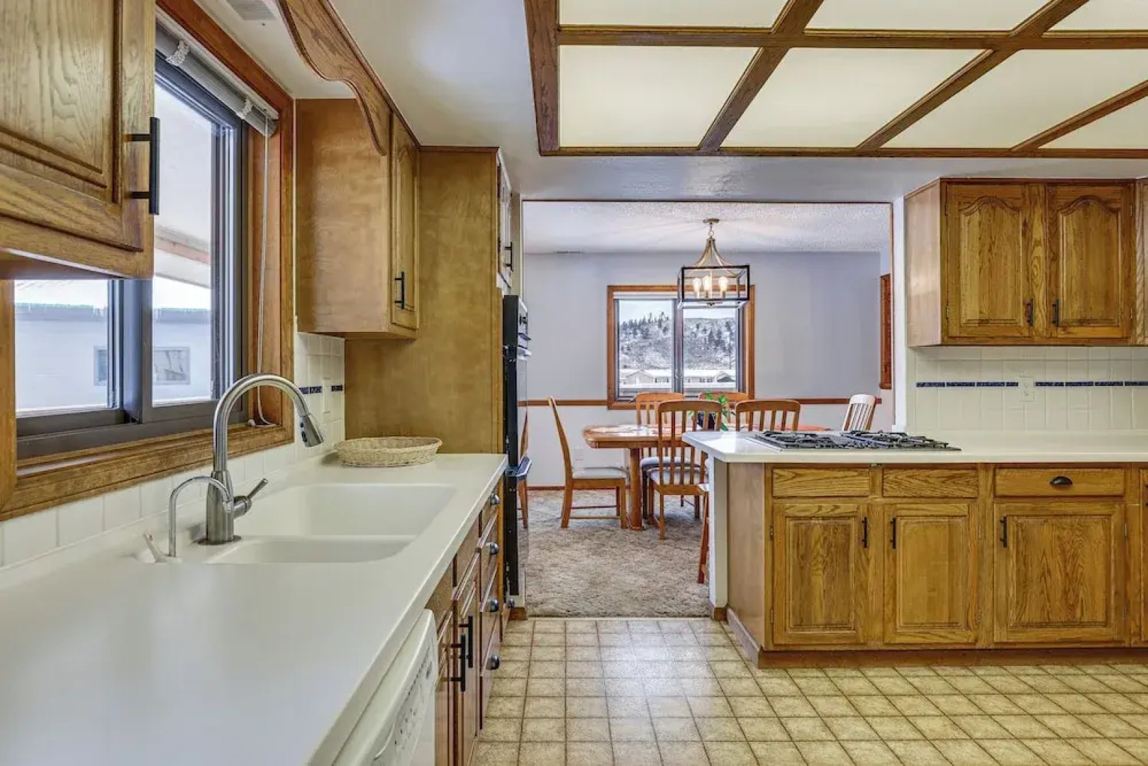 Enjoy Deck + Mtn Views: Grand Lake Retreat!