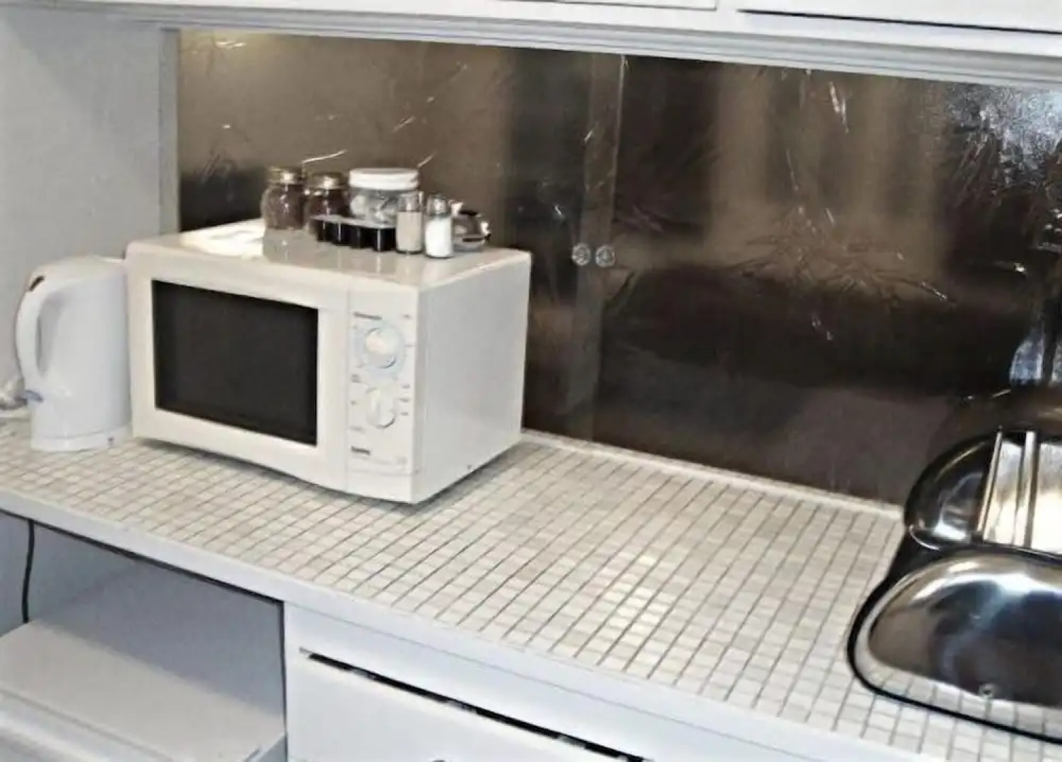 Browns Bay Olive Tree Motel & Apartment