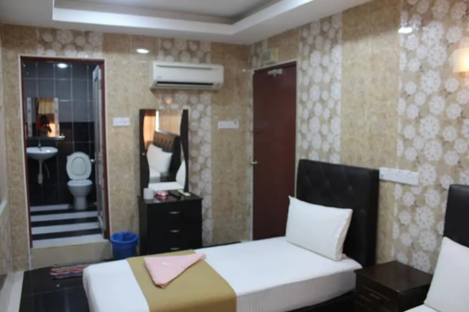 New Wave Hotel Sdn Bhd Melawati H2