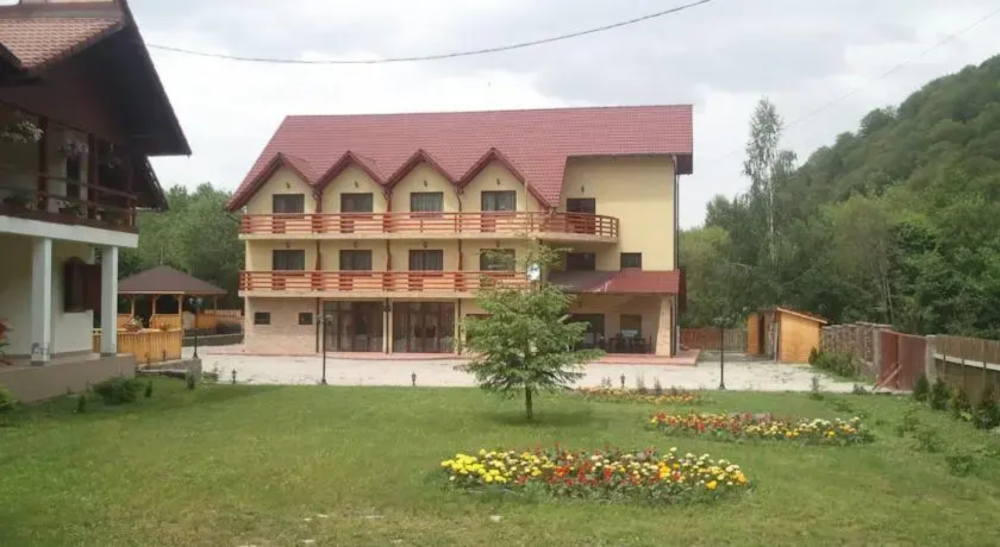 Pensiunea Roua Muntelui