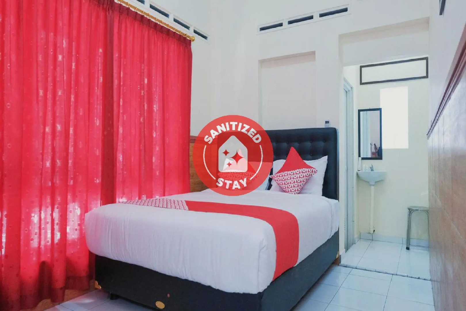 OYO 1190 Griya Soeratin Residence Syariah