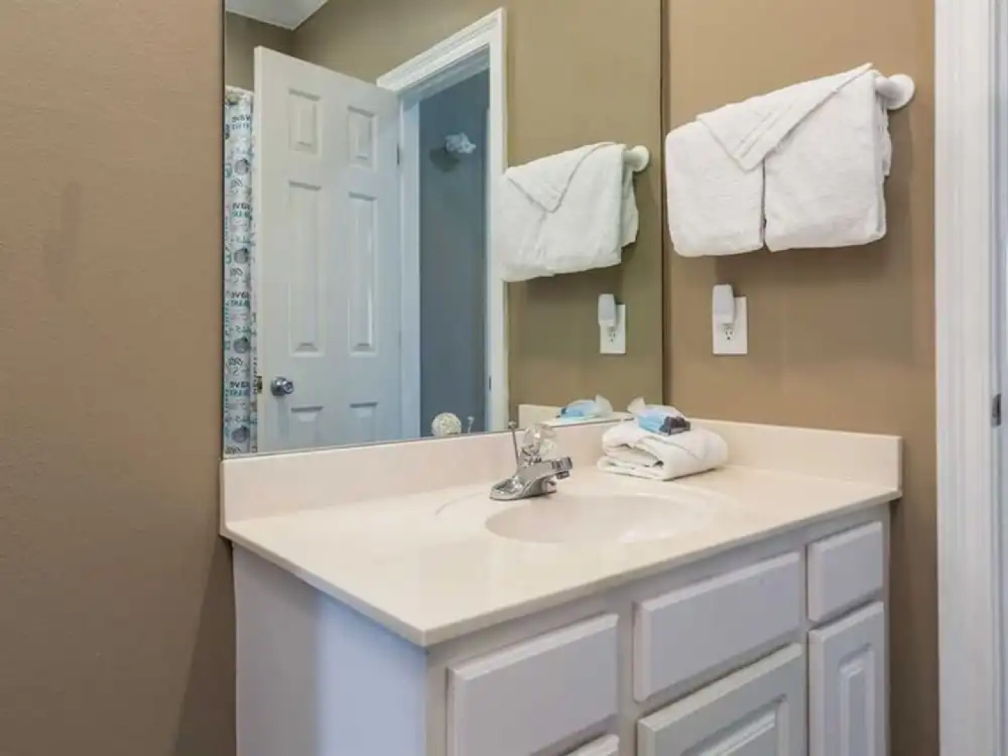 Beach Mouse East by Meyer Vacation Rentals