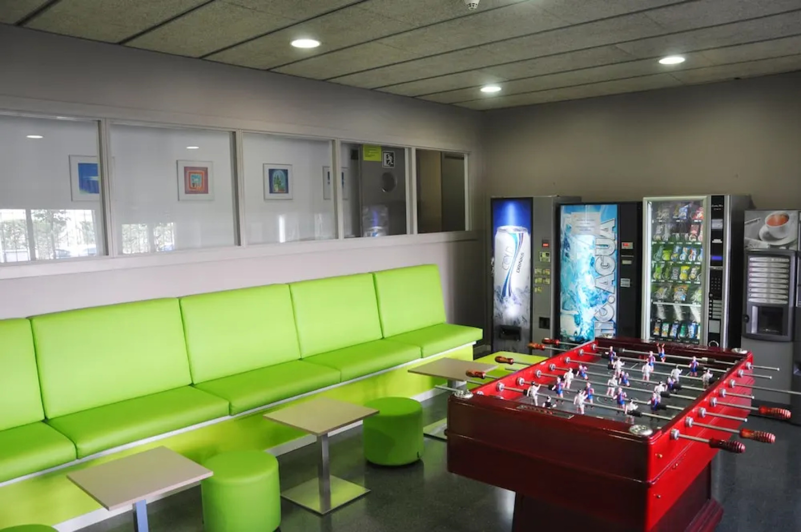 Residencia Universitaria Resa Tomás Alfaro Fournier - Centro Adscrito a REAJ - Campus Accomodation