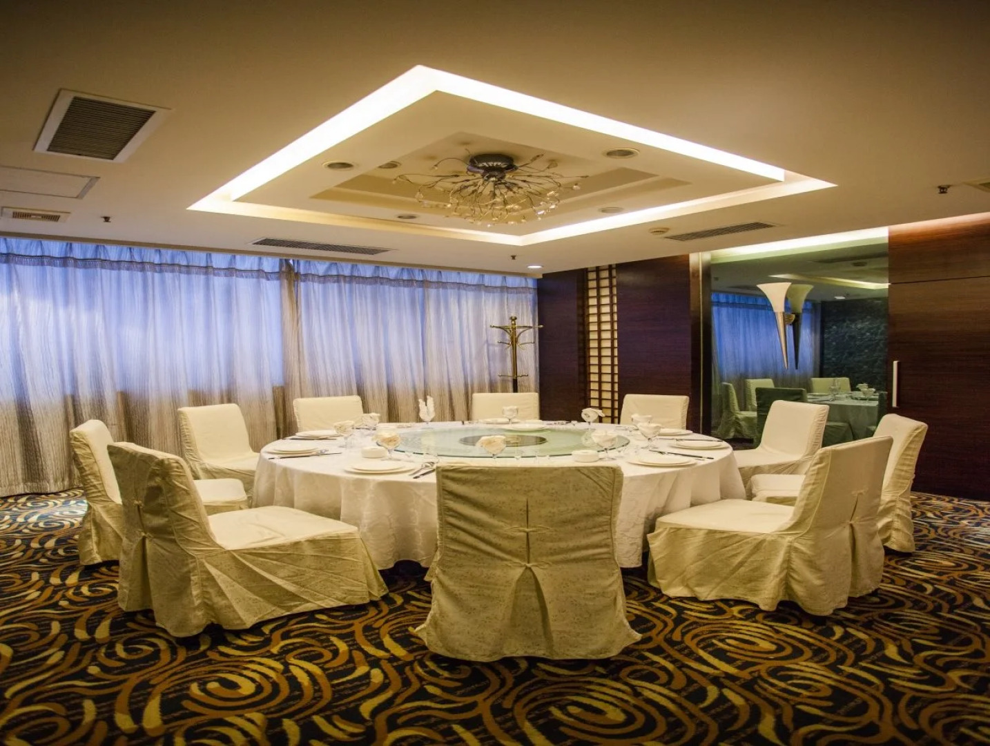 voco Nanjing Oriental Pearl by IHG