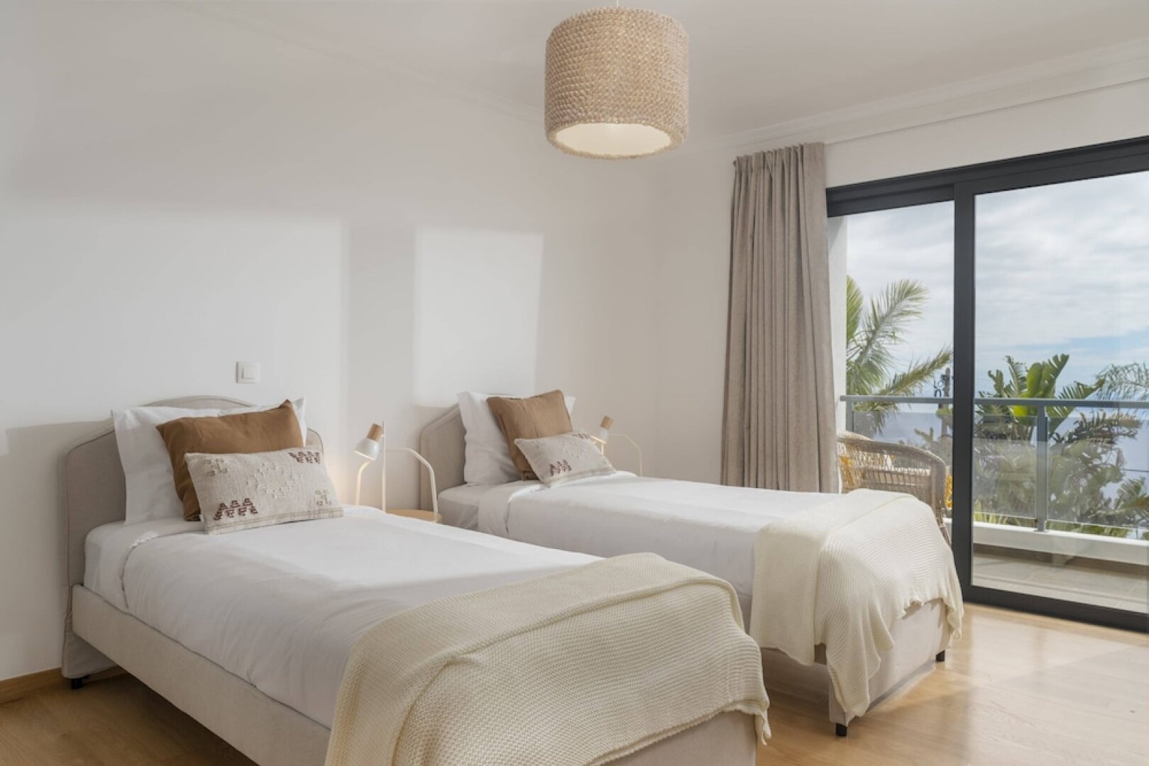 Pool, Garden and sea View - Villa Hibiscus