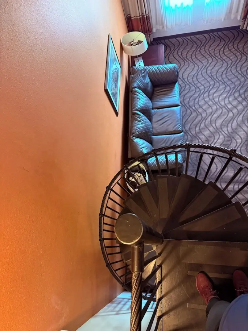 Mountain Valley Inn & Suites