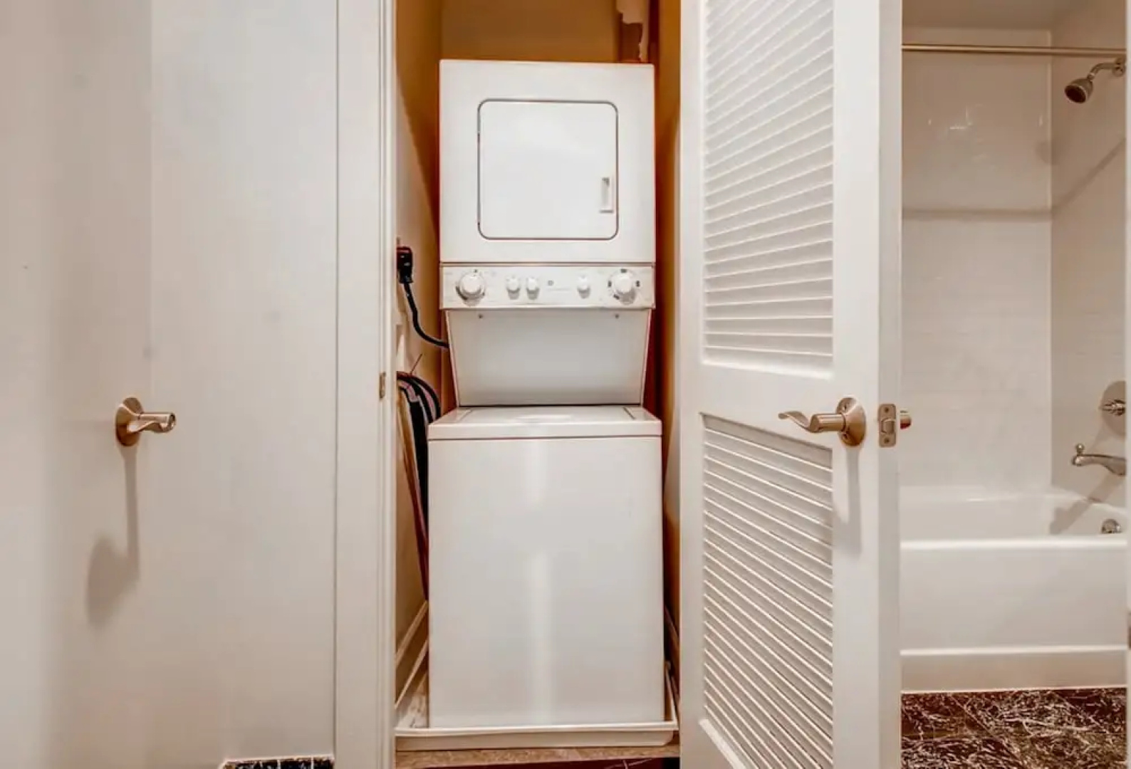 Global Luxury Suites at Broad Street