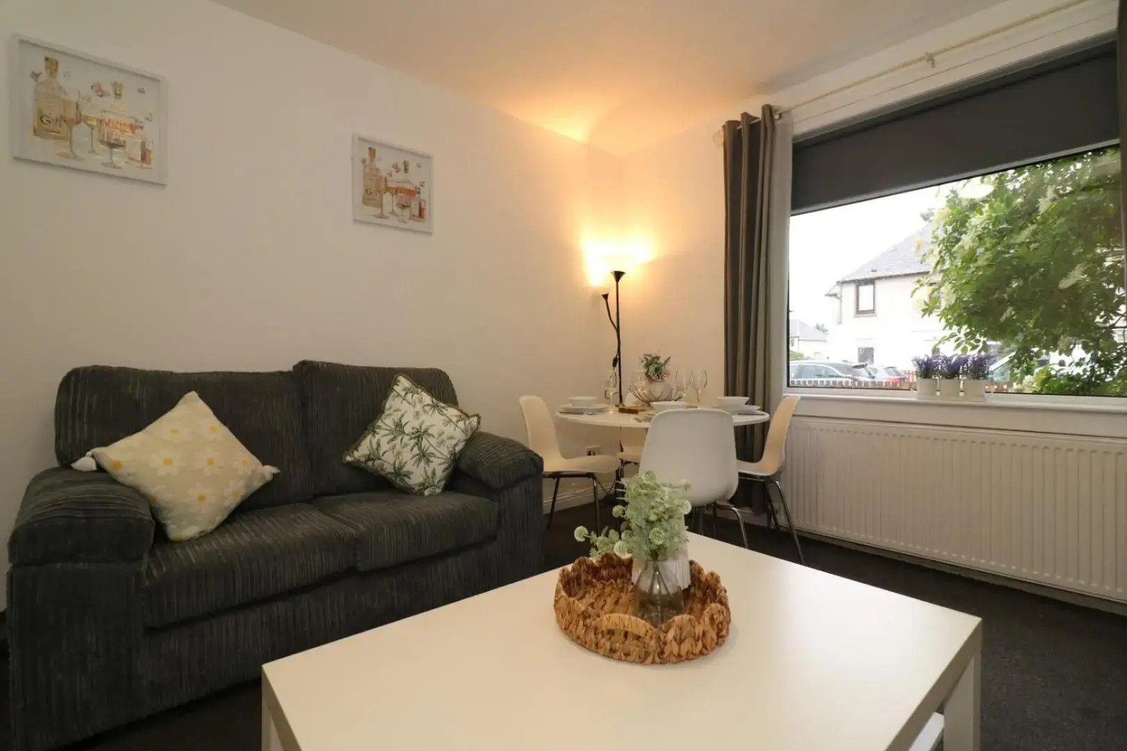 Signature - Glen Lee House