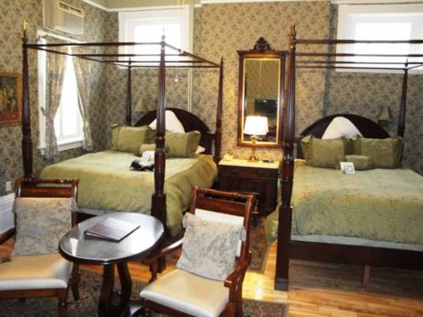 Halifax Waverley Inn