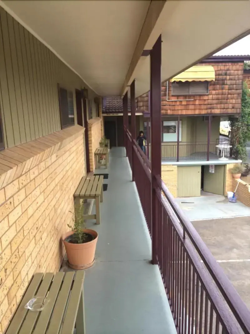 Young Goldrush Motel