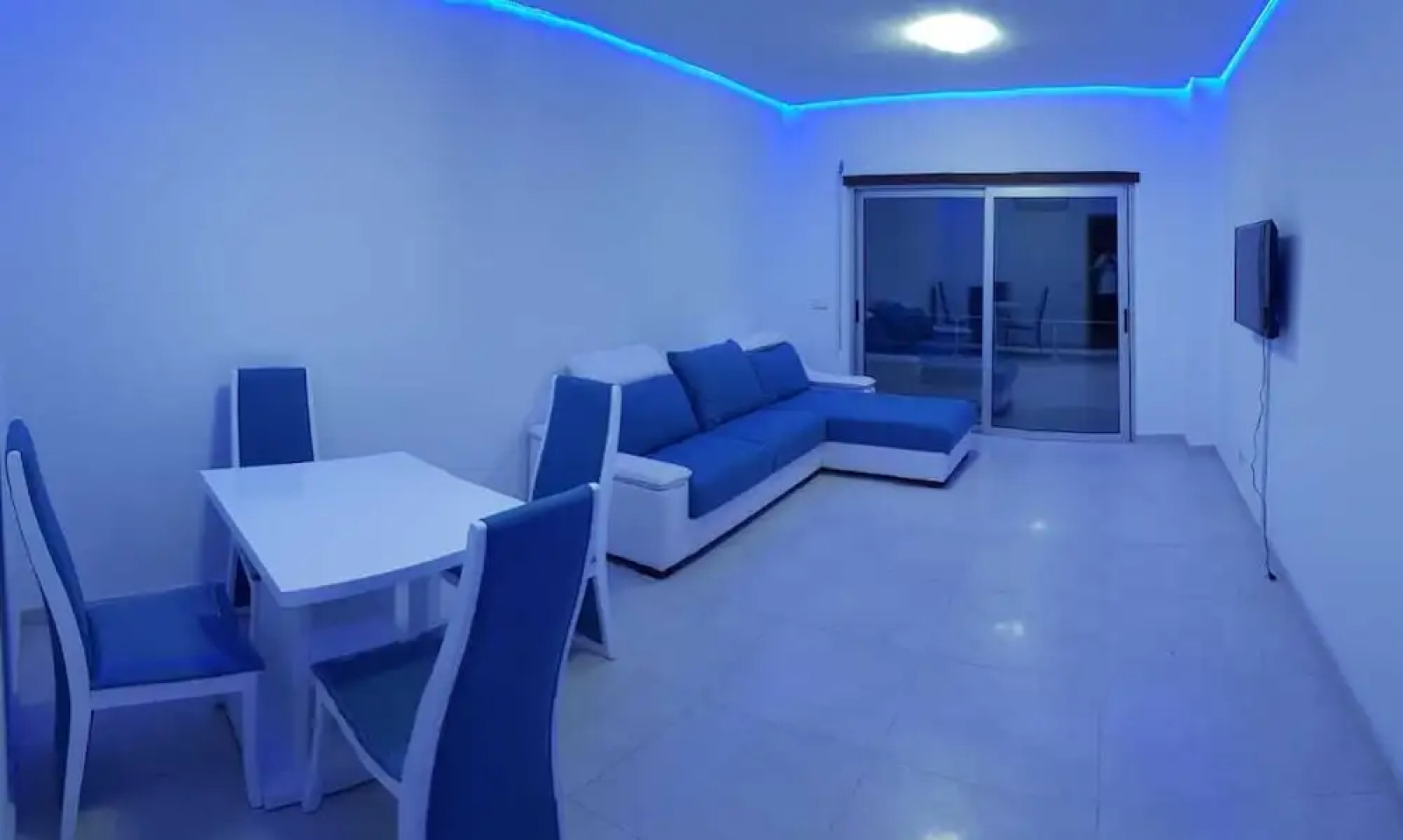 Living at Rosa Linda