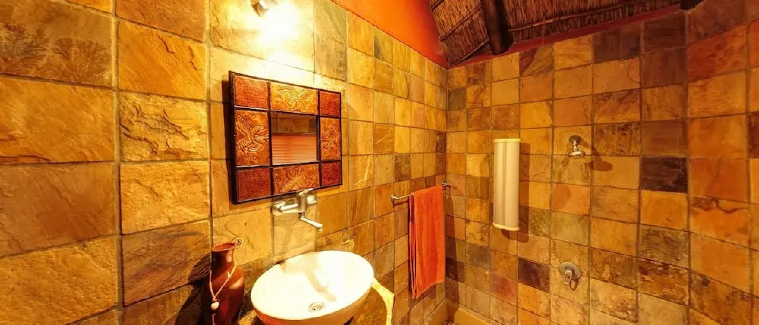 Manzini Swazi King Chalets