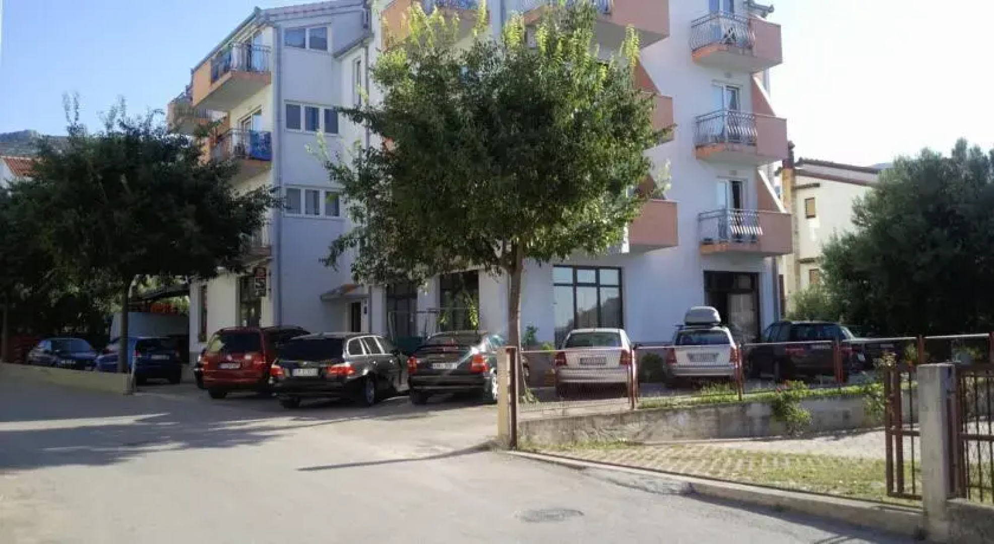 Markom Apartments