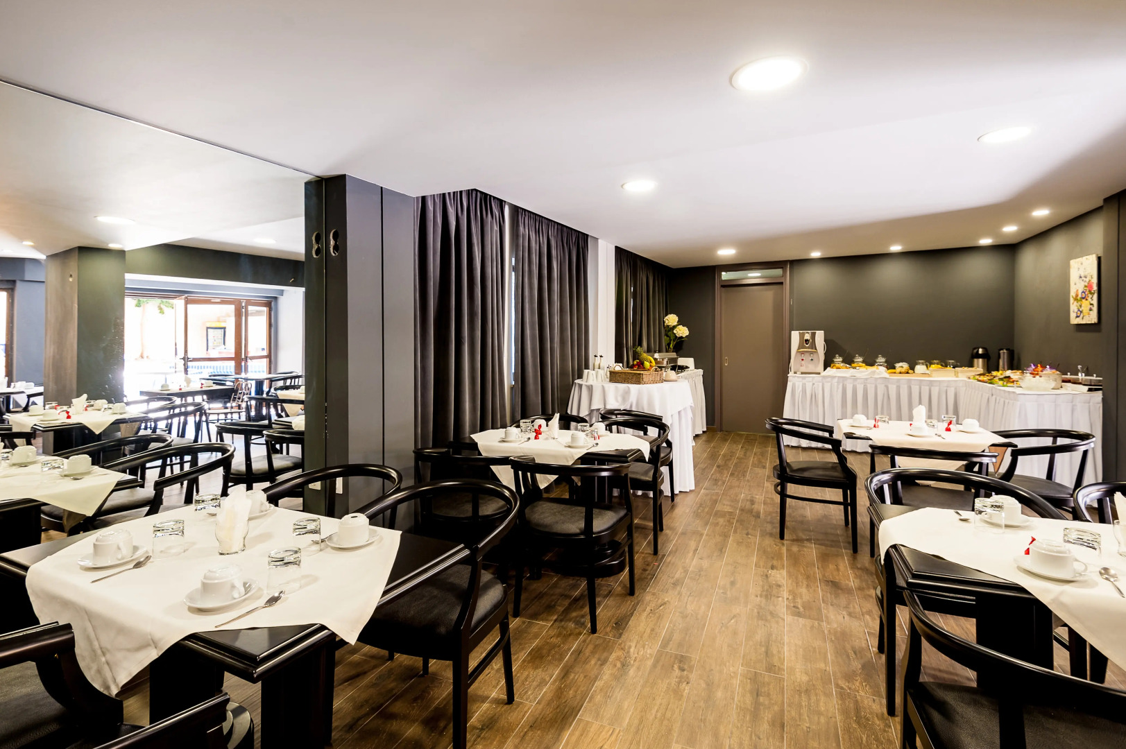 Elina Hotel Apartments