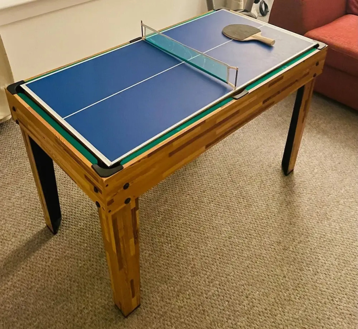 1 Bedroom Pet Friendly Apt Wd Free Wifi, Parking, Netflix & Pool Table. Sleeps 3