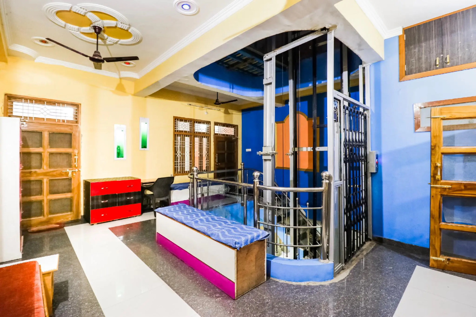 OYO 68083 Lifafa Stay (naini)