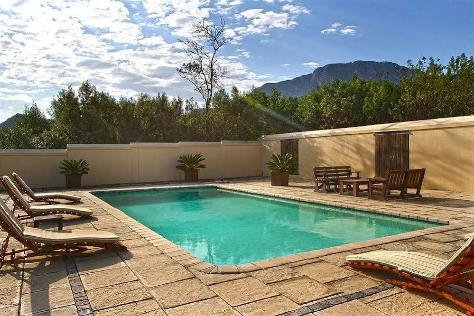 Sea Villa Glen Craig