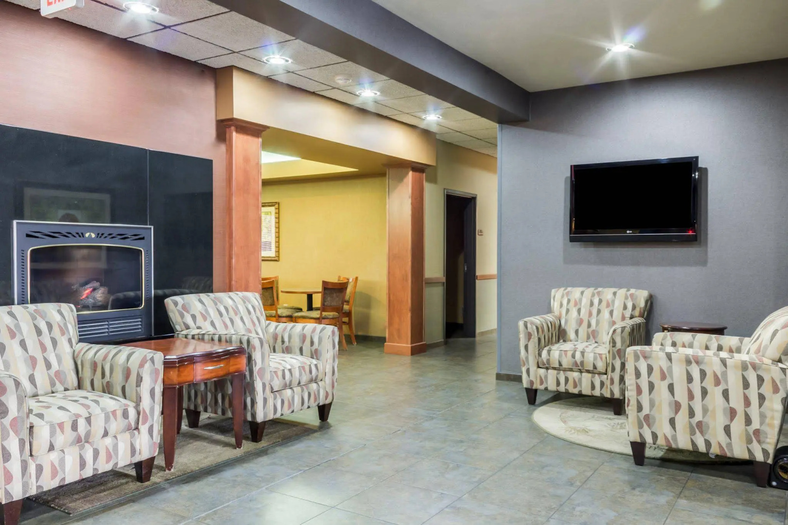 Comfort Inn & Suites Mitchell I-90