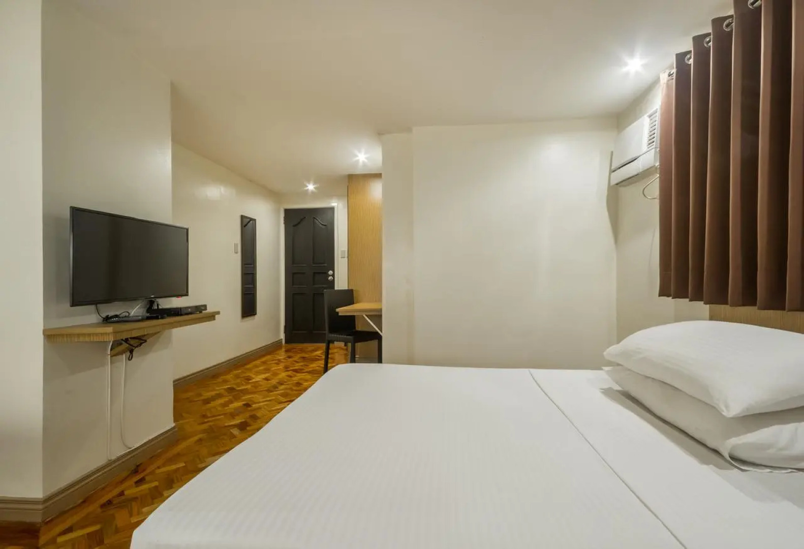 Salcedo Suites