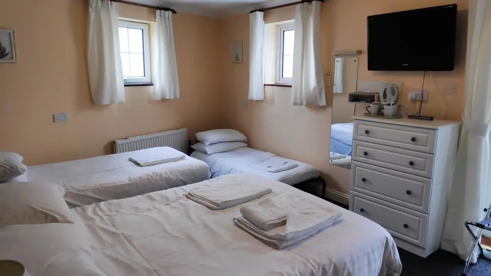 OYO Elnor Guest House