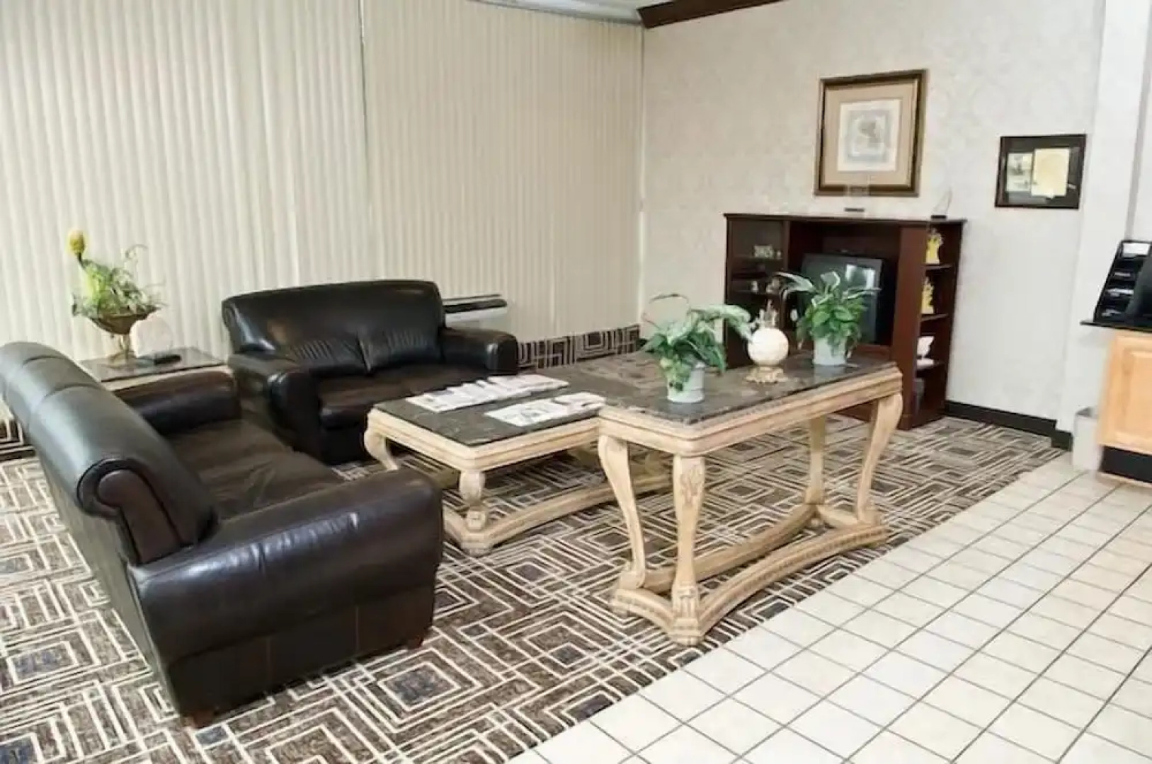 Guest Lodge Pageland