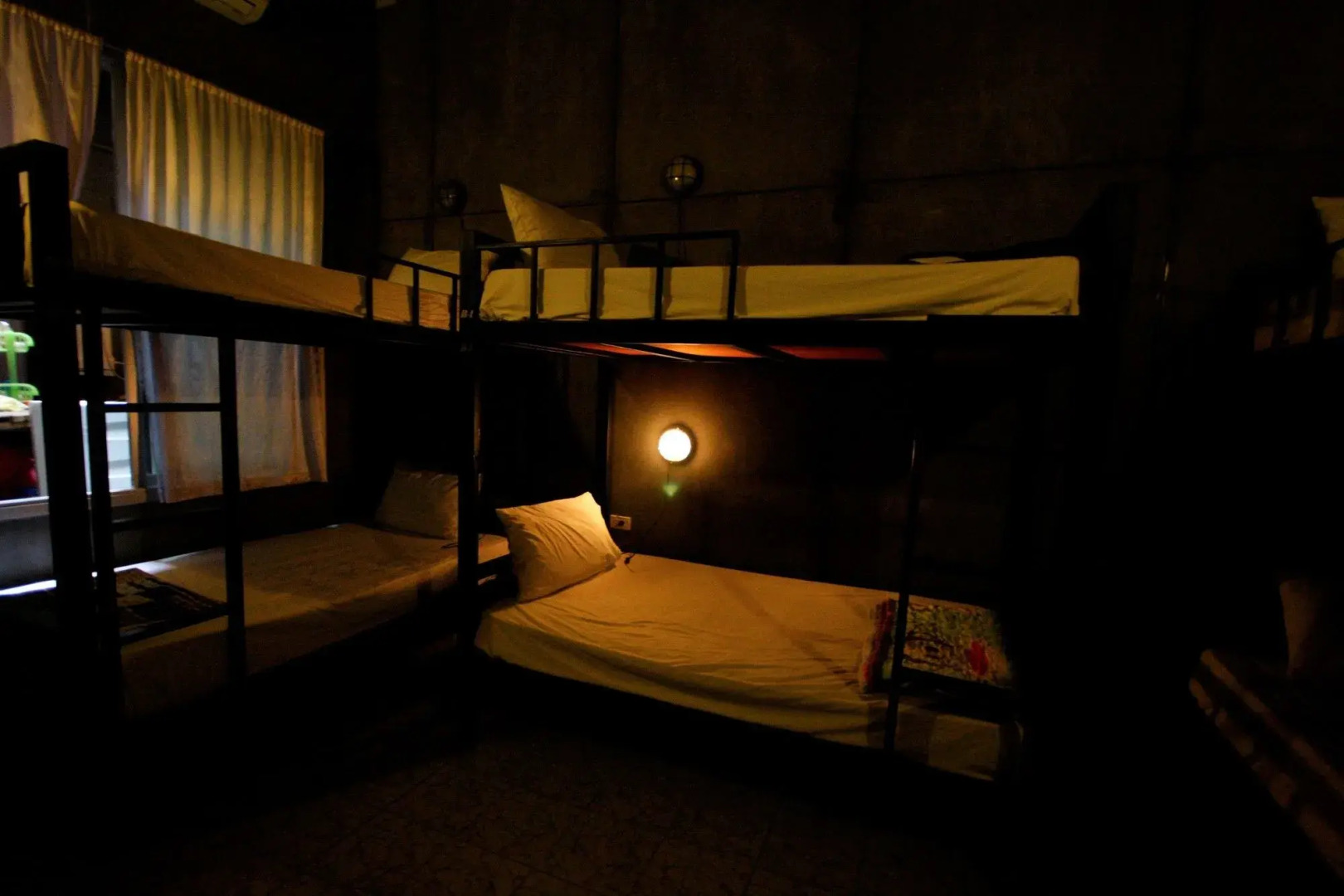 Win Backpacker Hostel