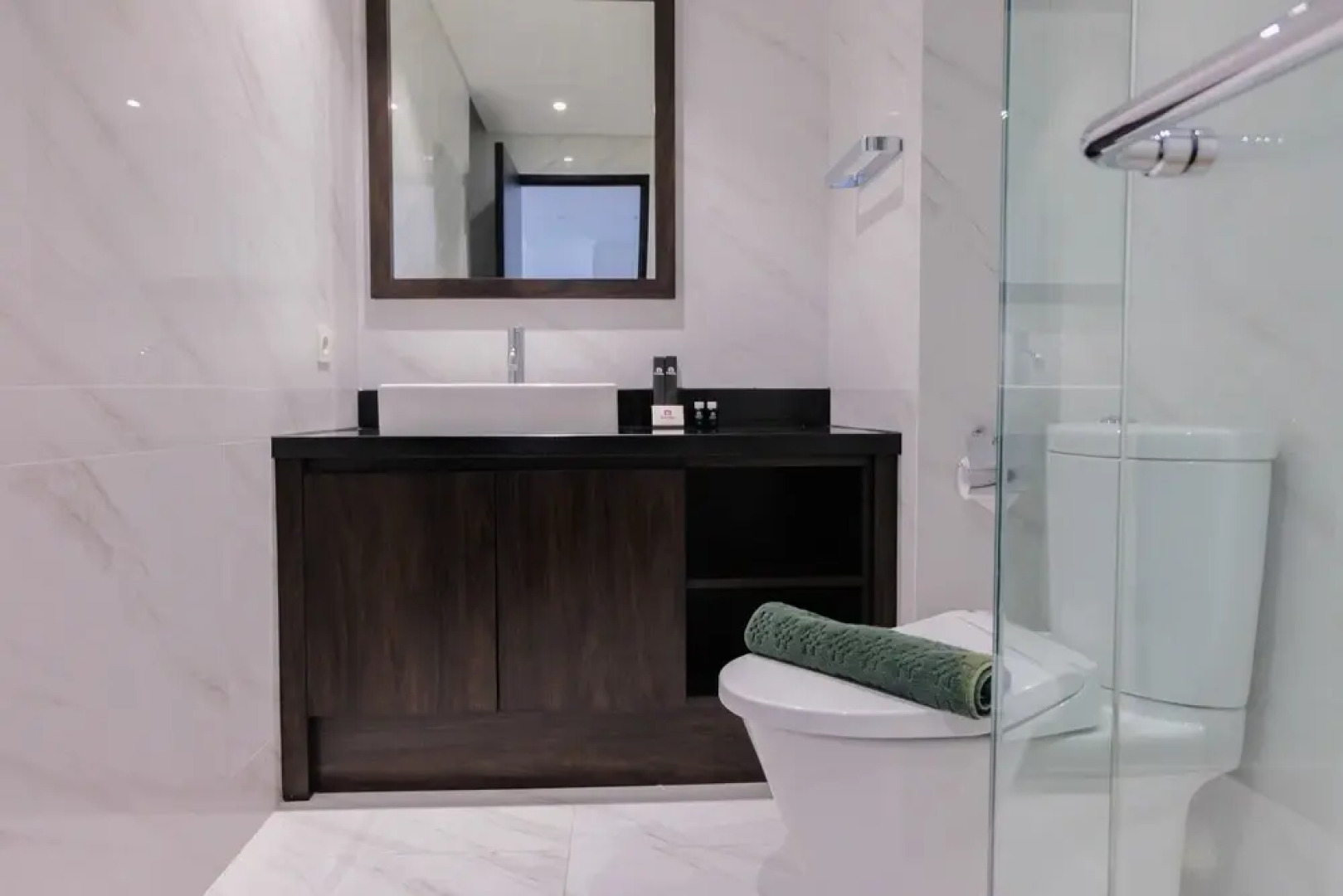 Exclusive 1BR at The Branz Apartment near Shopping Mall