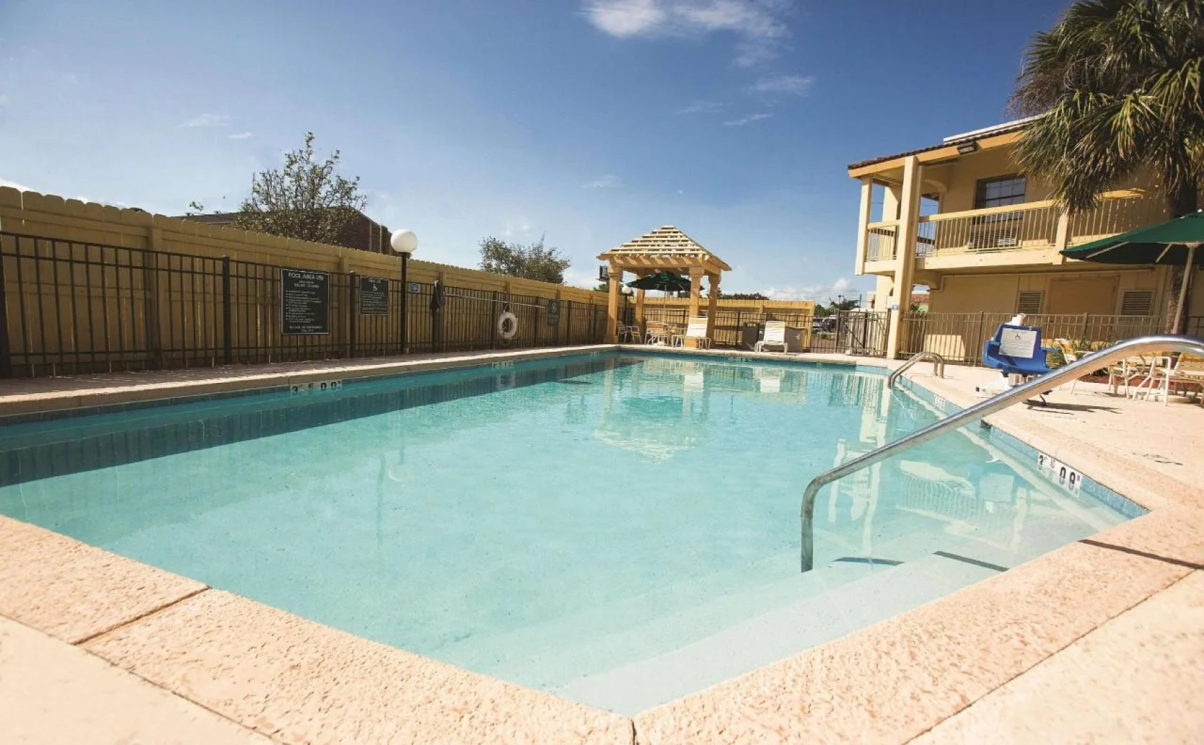 Travelodge by Wyndham Mobile