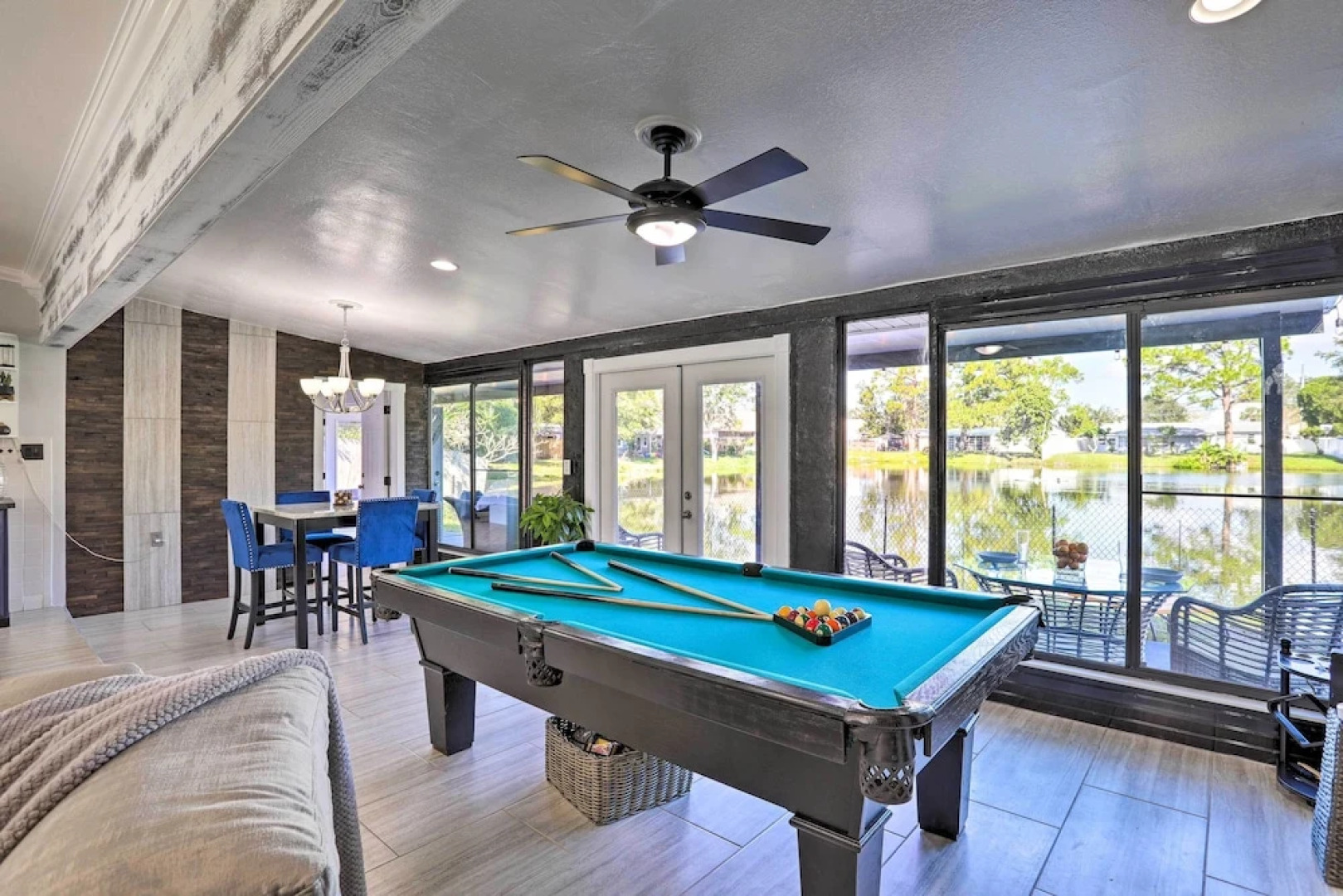 Modern Seminole Home w/ Patio, 3 Mi to Beach!