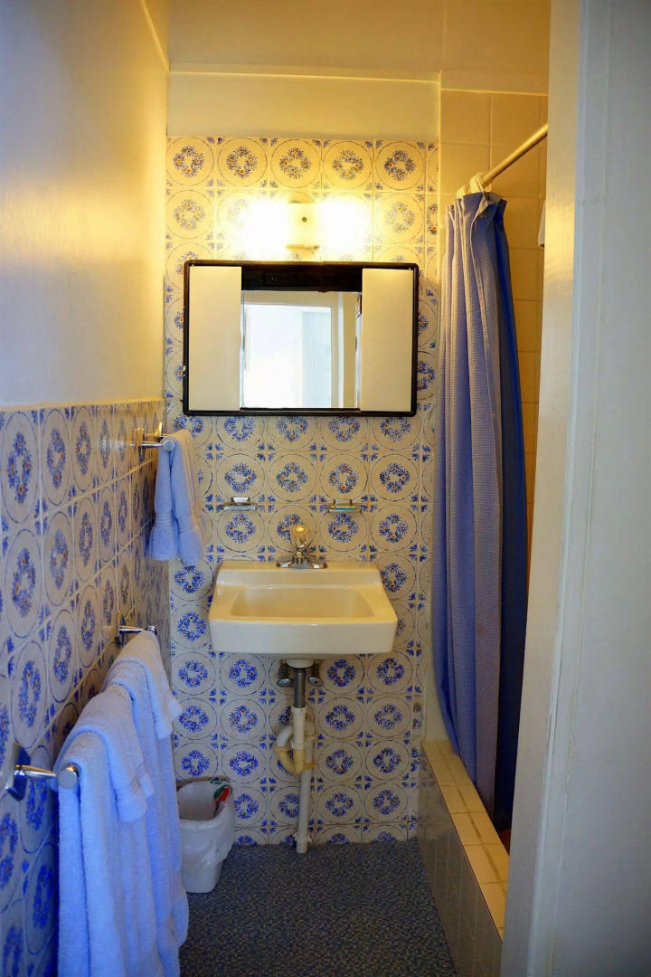 The Horny Toad Guesthouse