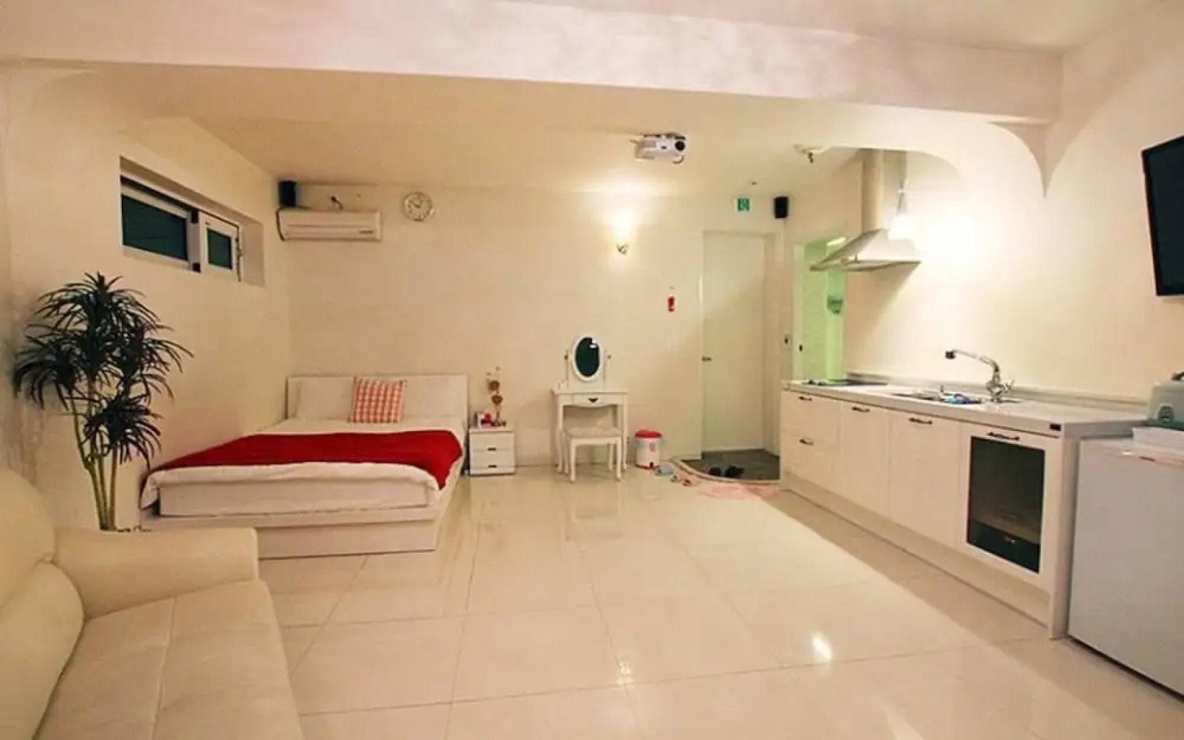 Goseong Paradise Cove Pension