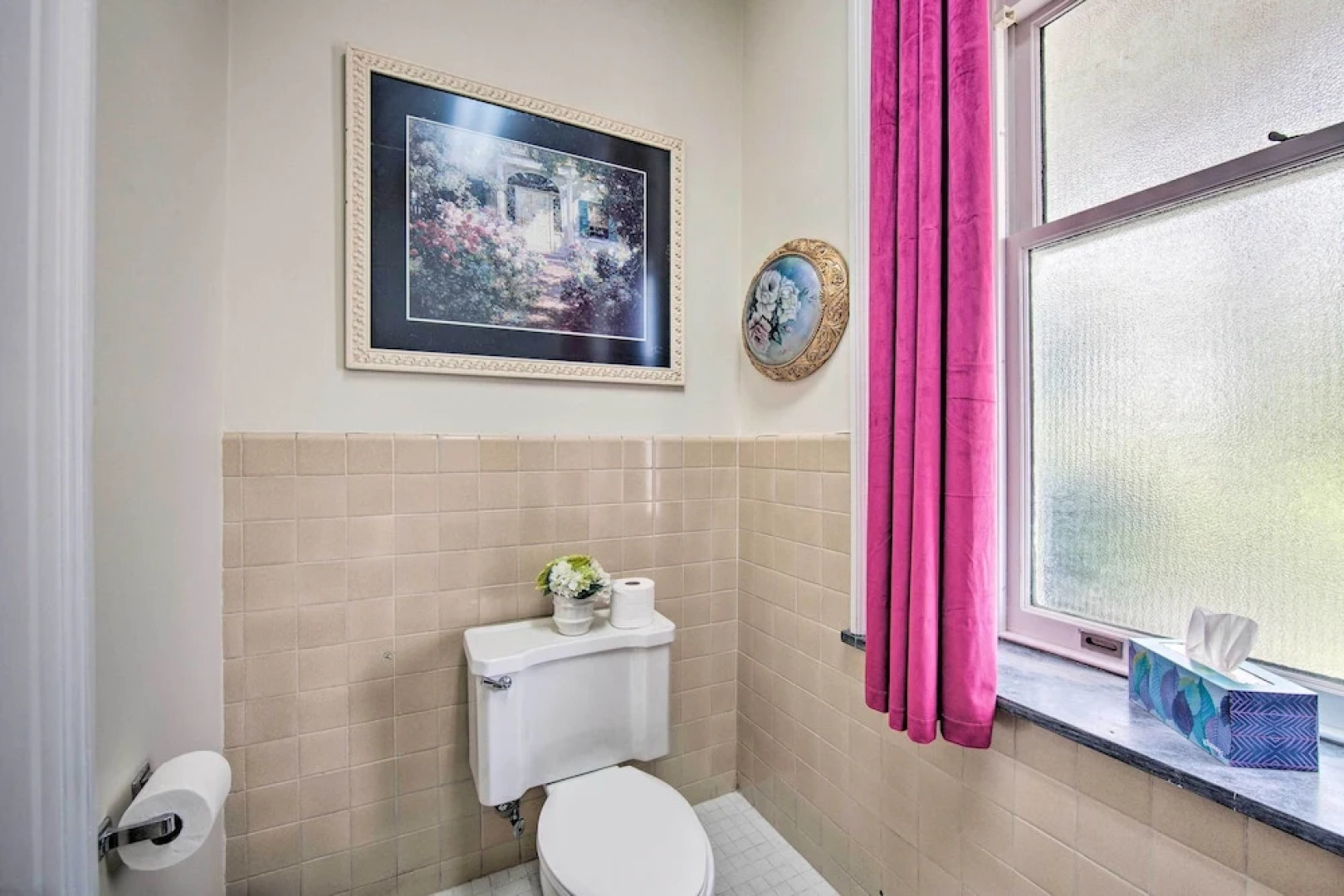 8 Mi to Hersheypark: Luxe Manor in Annville