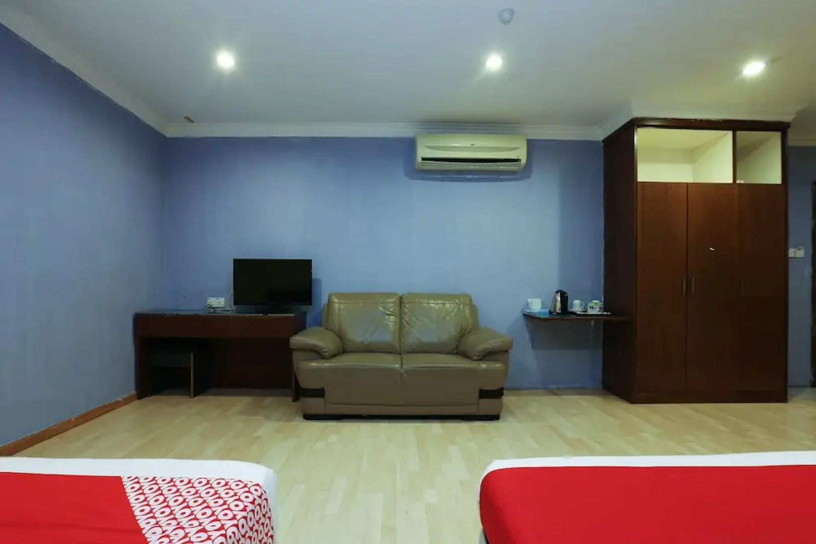 OYO 90098 Goa Inn Hotel