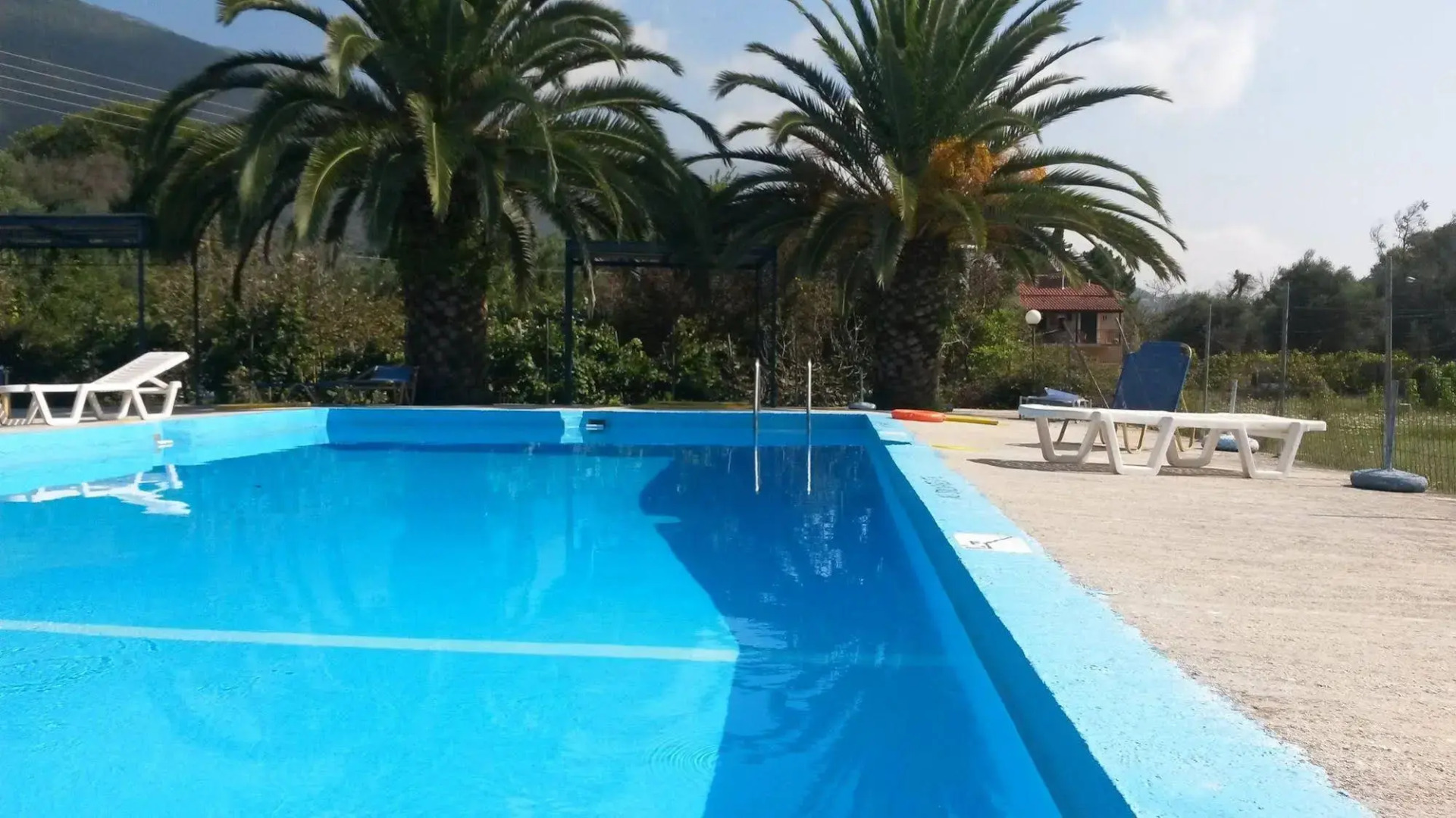 Sunny Dreams Apartments Ipsos