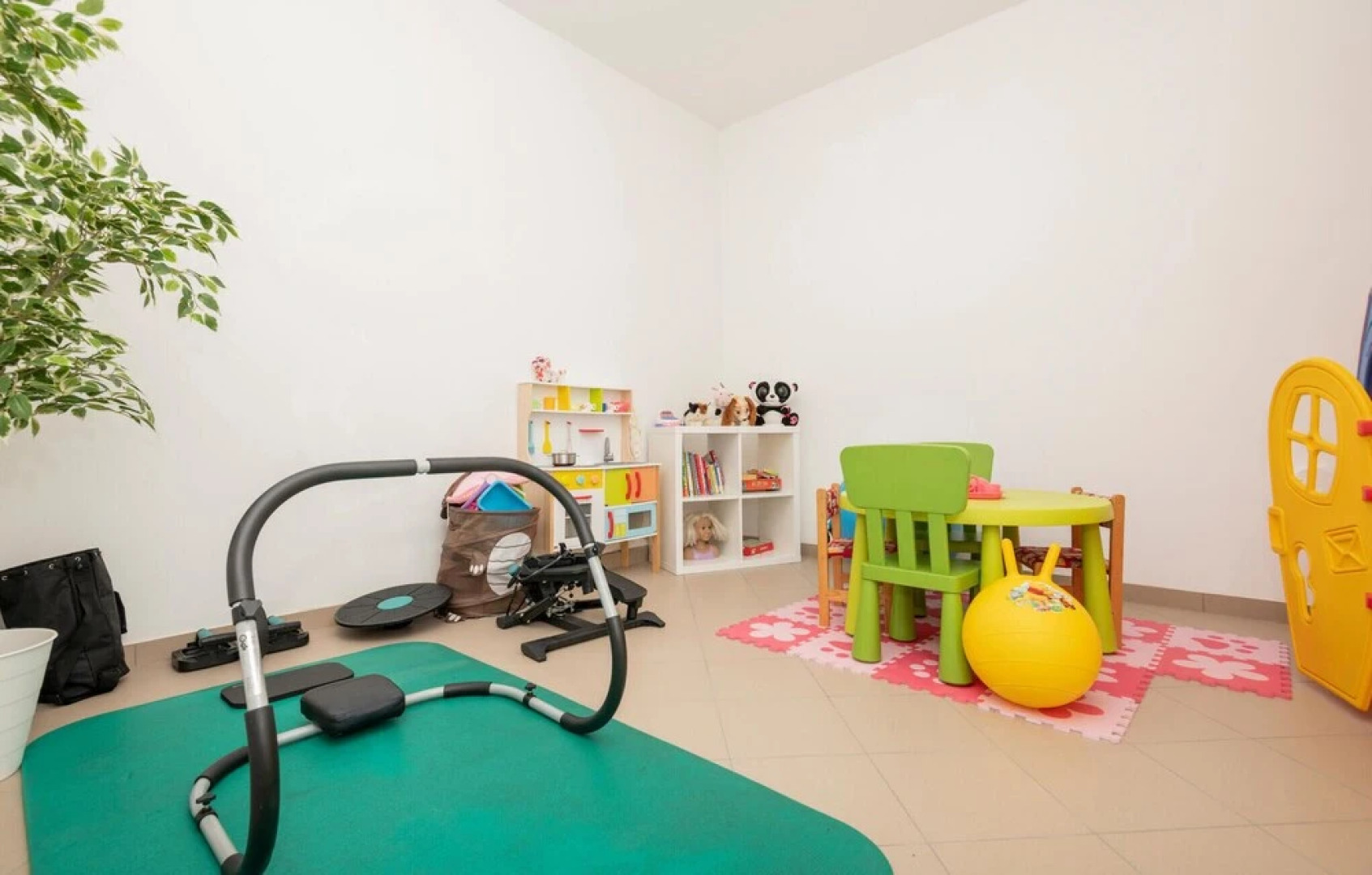 Amazing Home in Makarska With Wifi and 3 Bedrooms