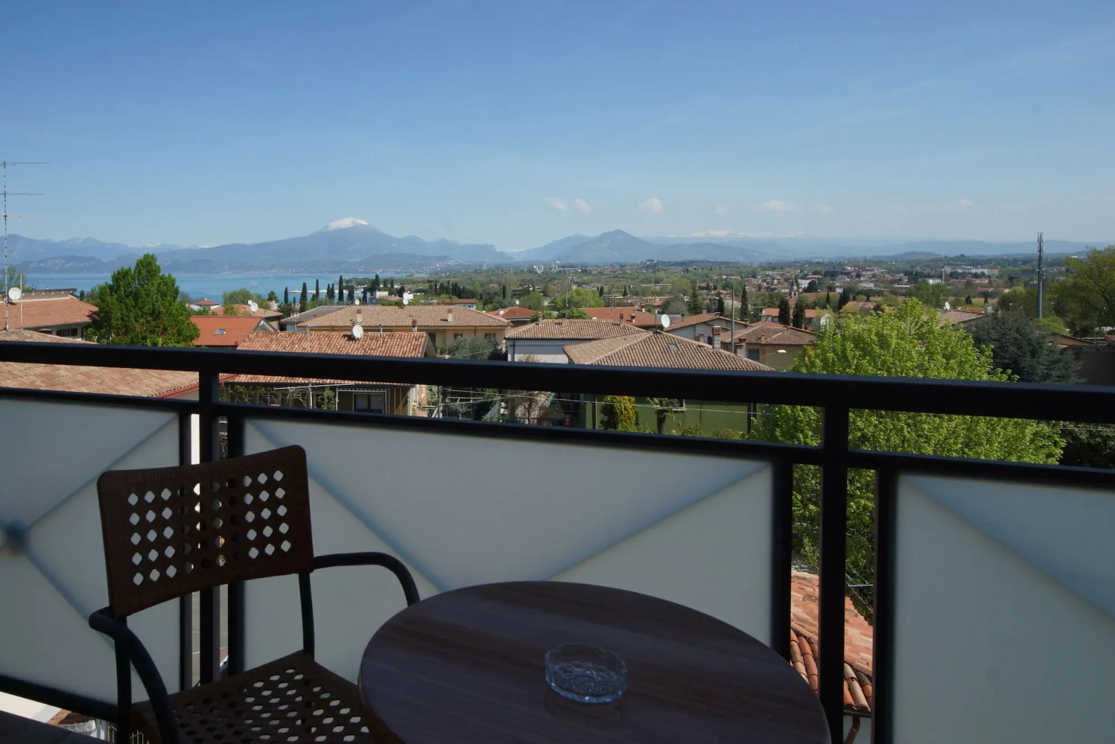 Hotel Clarin 14 by Dori