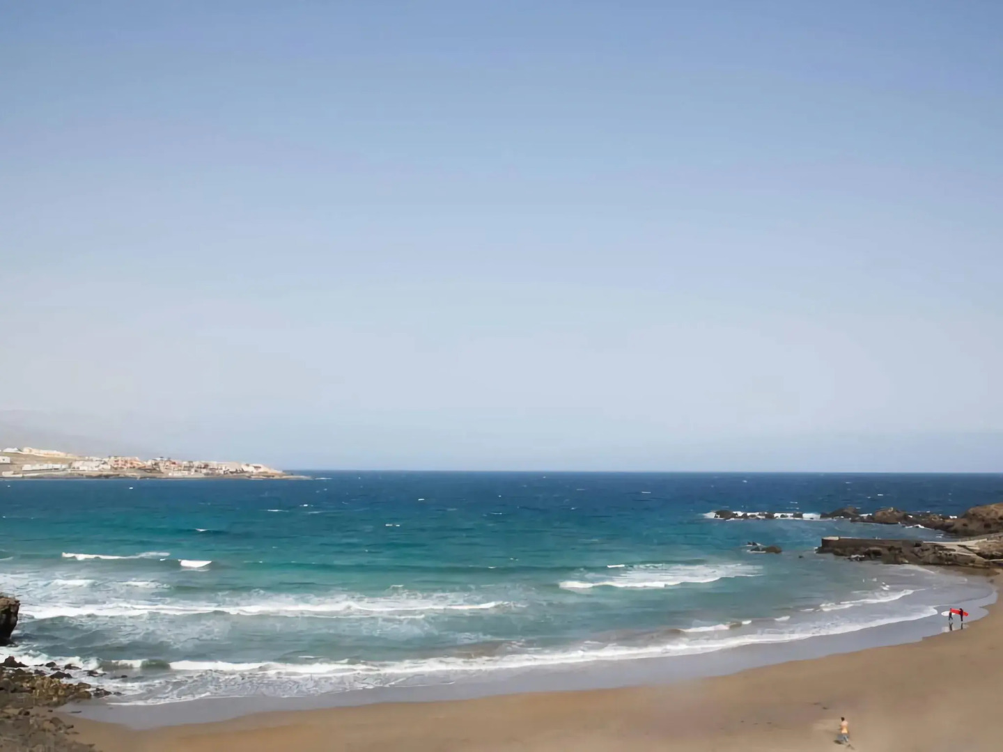 Enticing holiday home in Arico El Nuevo with outdoor pool