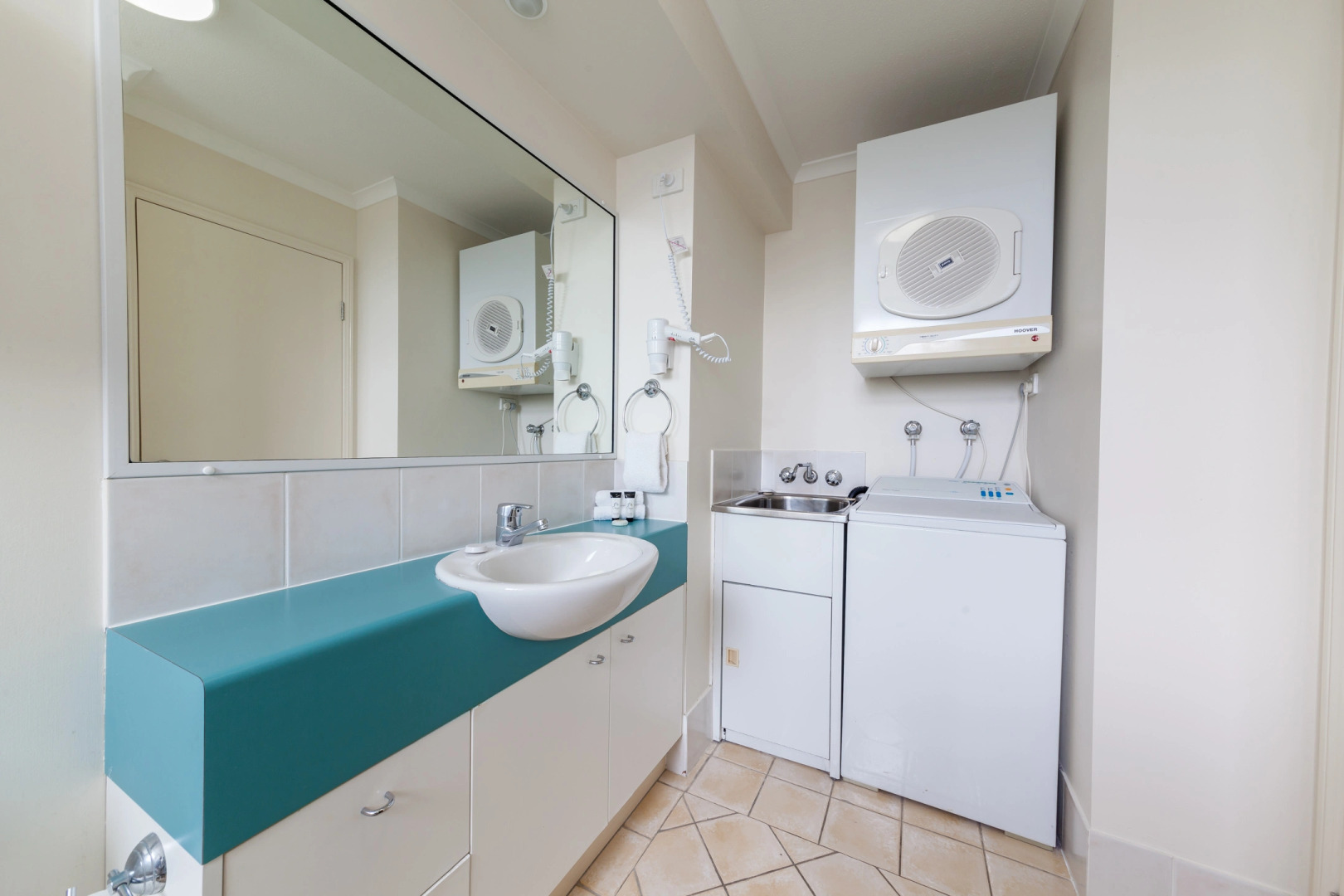 West End Central Apartments