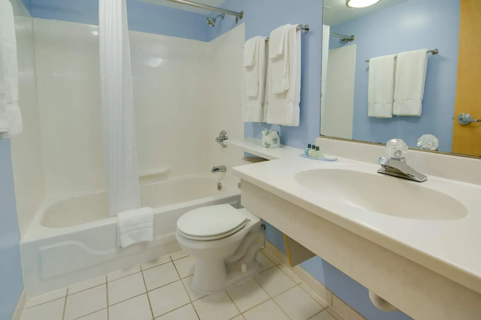 Atlantic Sands Hotel & Conference Center