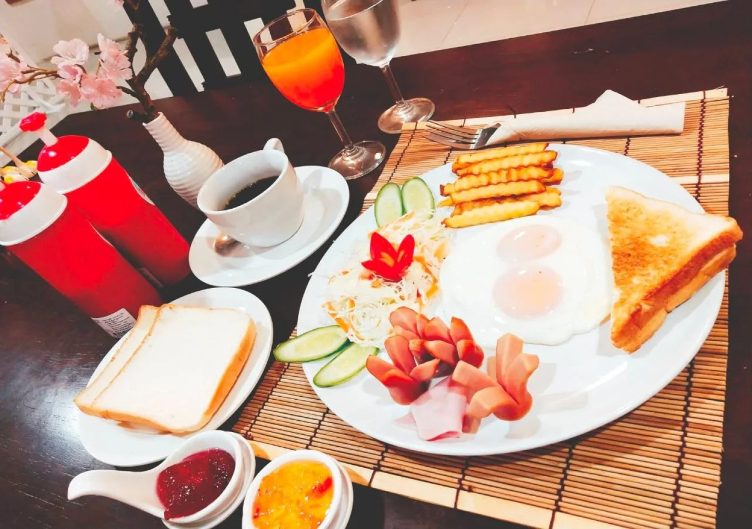 Sakura Boutique Hotel