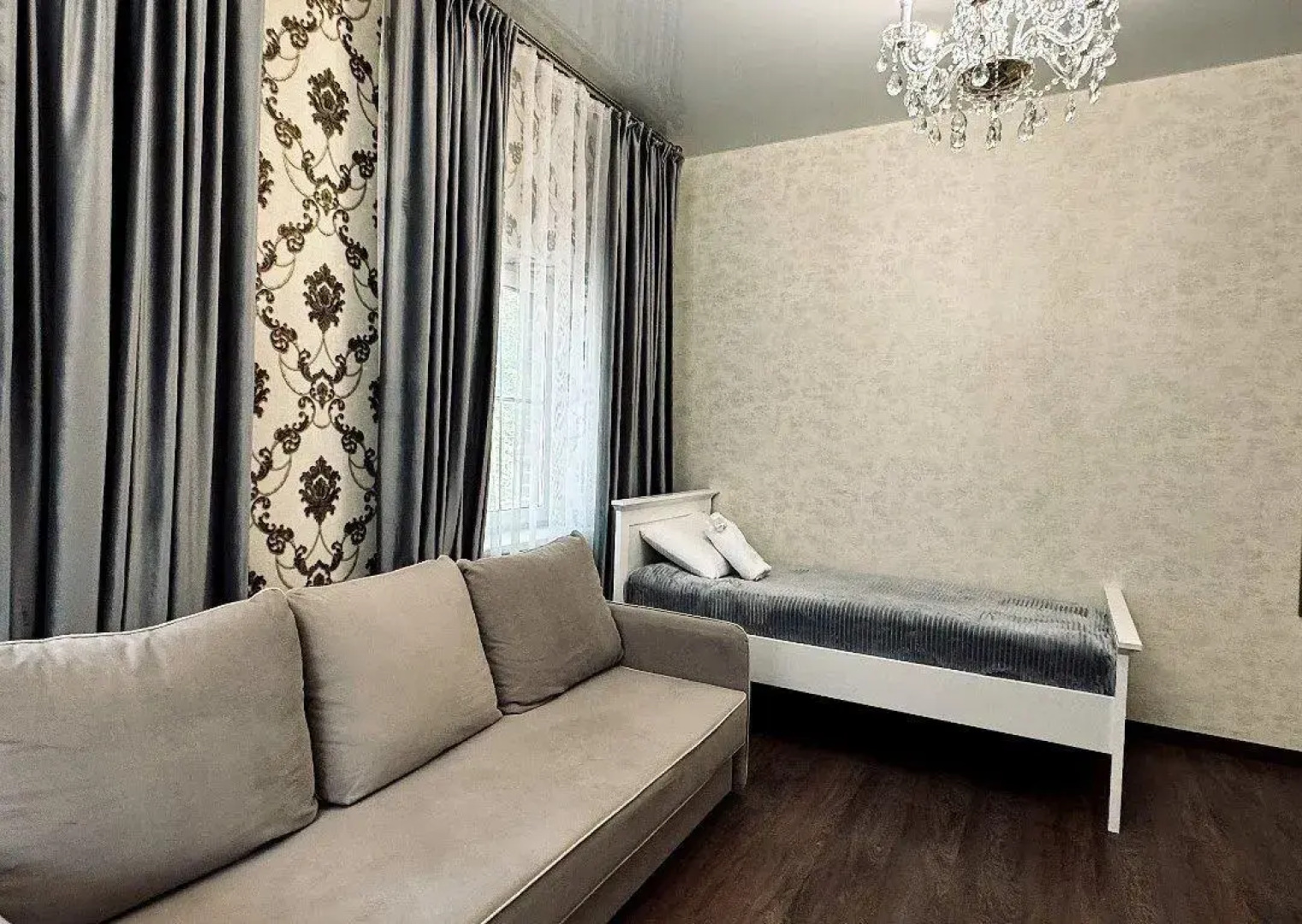 Уманский дом Семь Башен