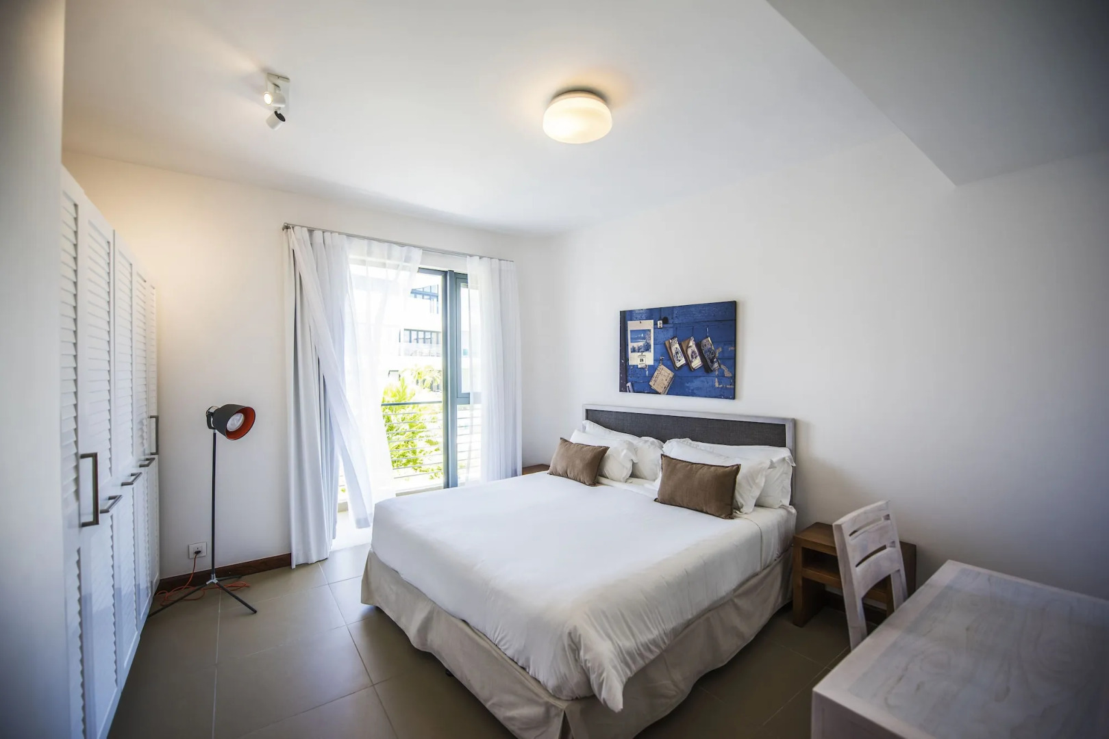 Azuri Resort by Life in blue