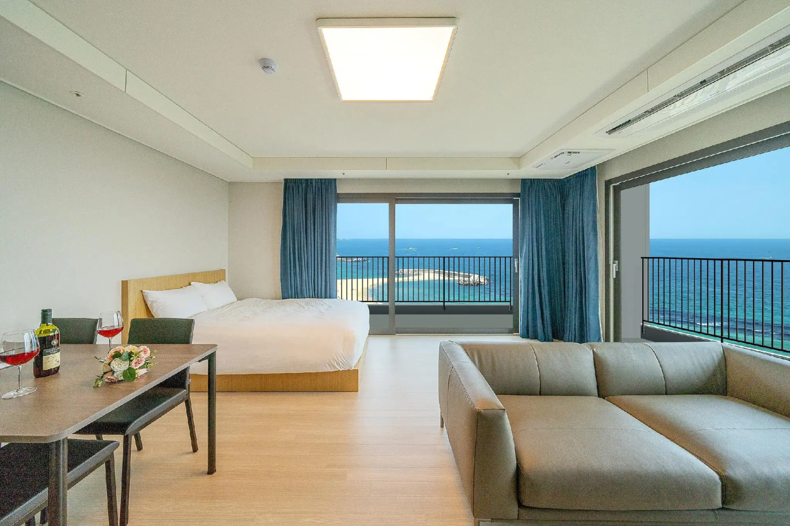 Sokcho I Park Suite Hotel and Resort