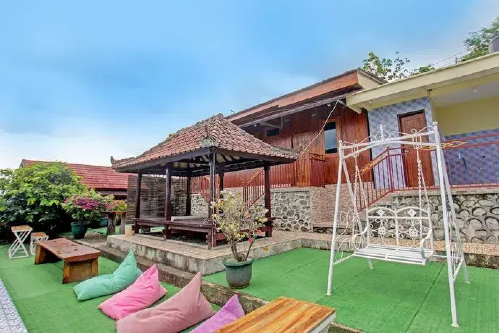 Capital O 91837 Villa Bukit Leddu