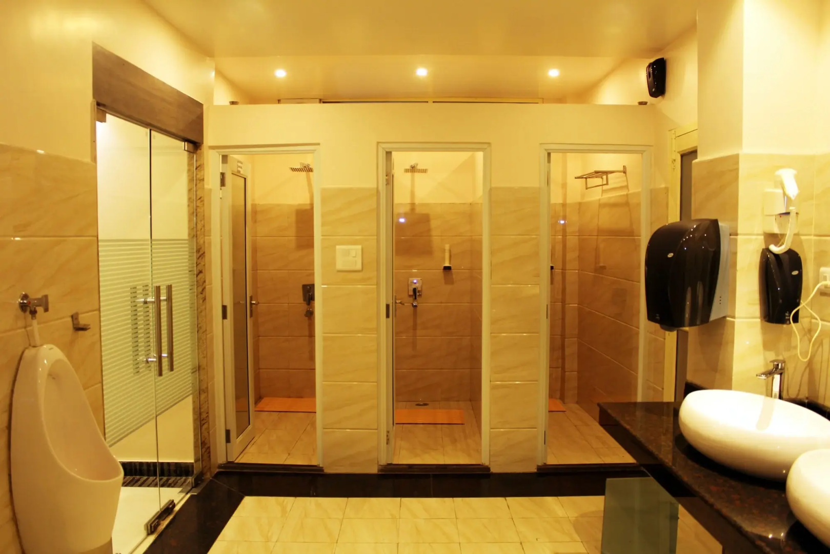 Hotel Kama International